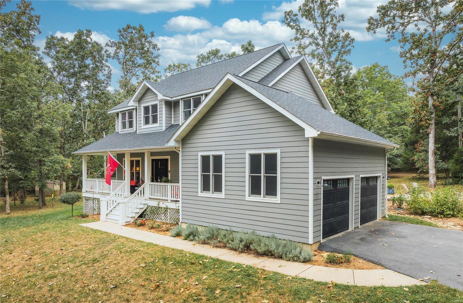 711 Oak Knoll