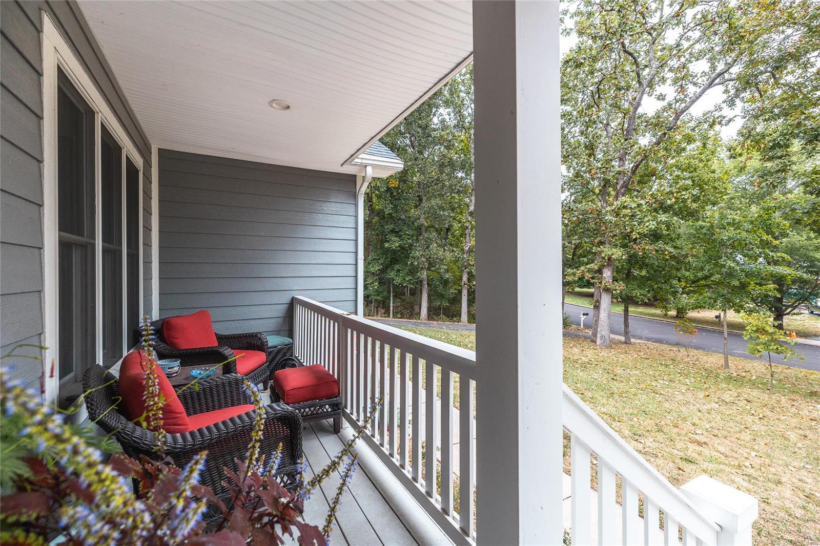 711 Oak Knoll