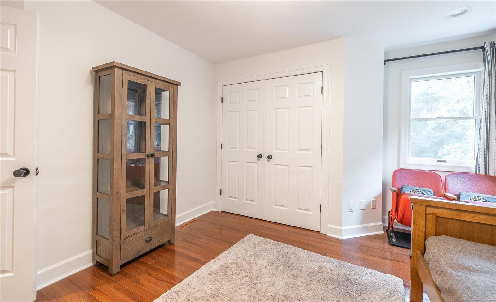 711 Oak Knoll