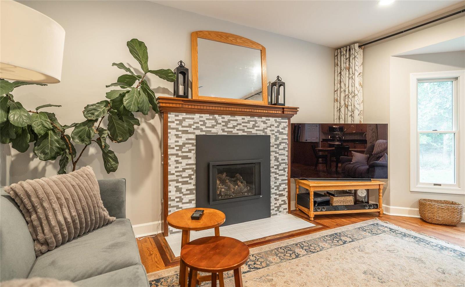 711 Oak Knoll