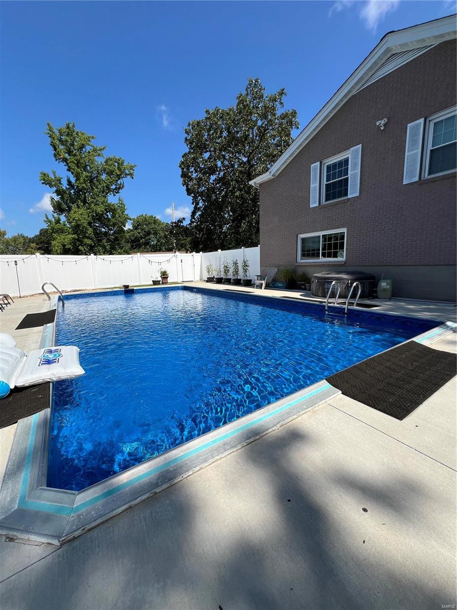 25 McFarland Drive