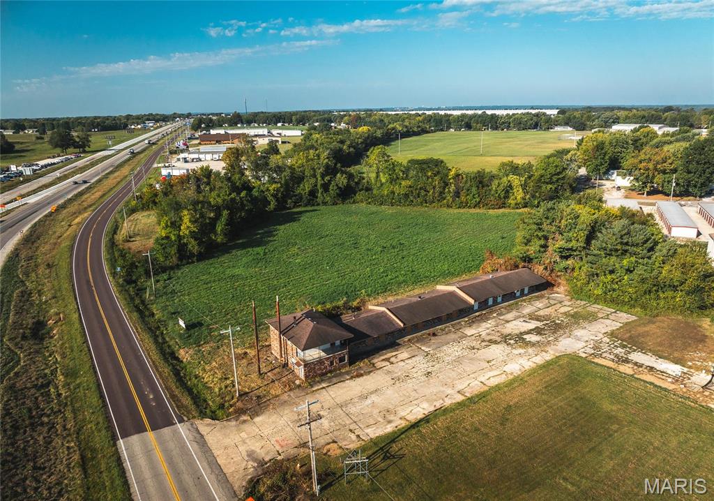 118 North Outer Road