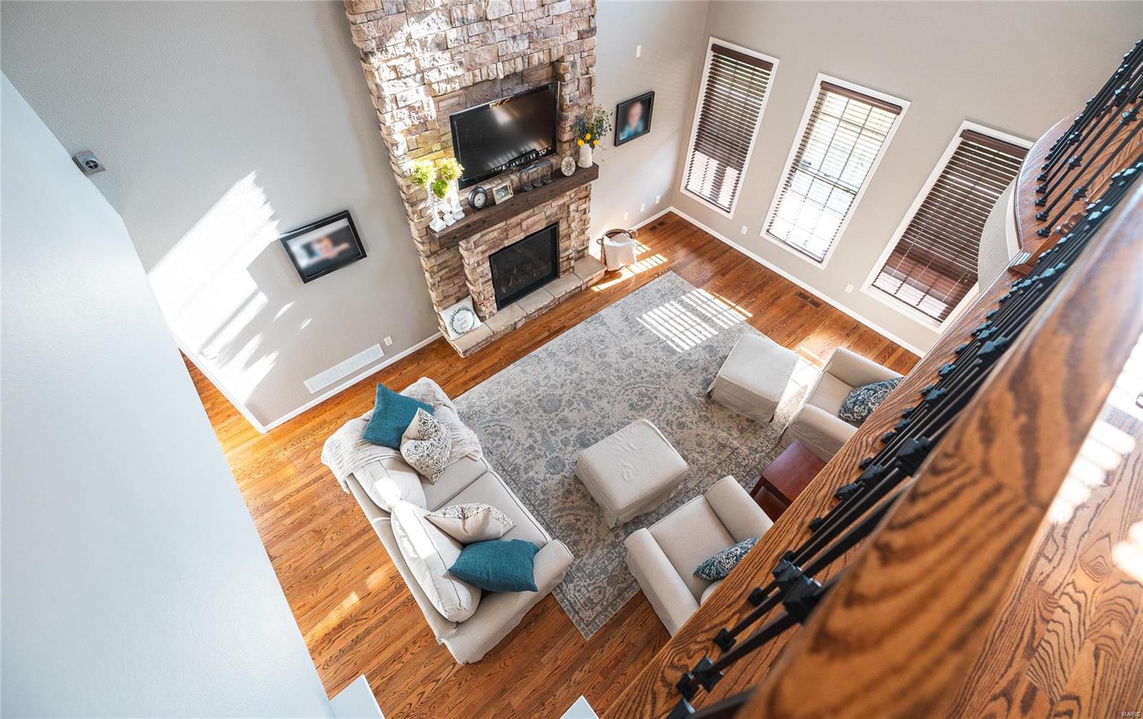 10289 Cedar Ridge Drive