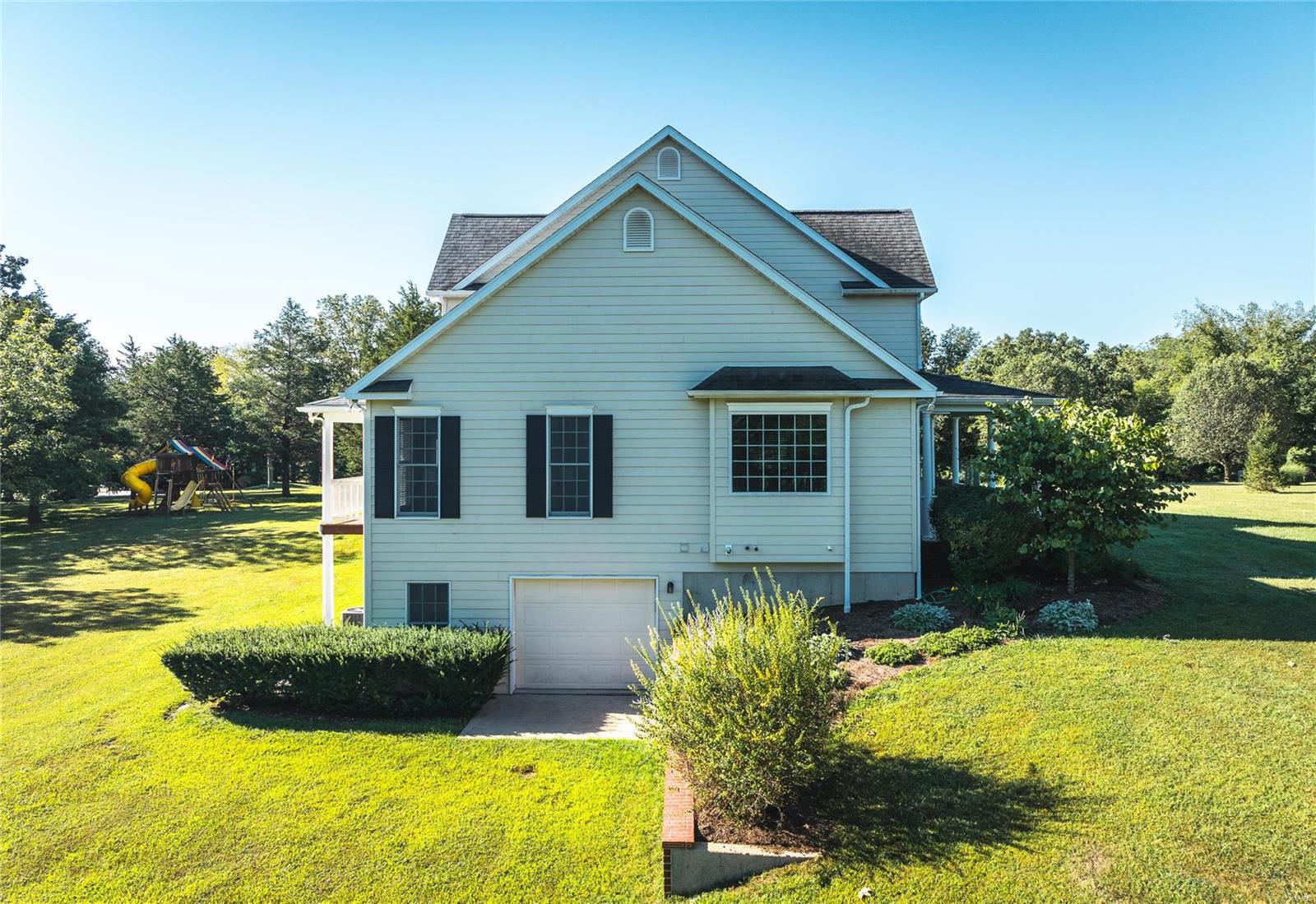 10289 Cedar Ridge Drive