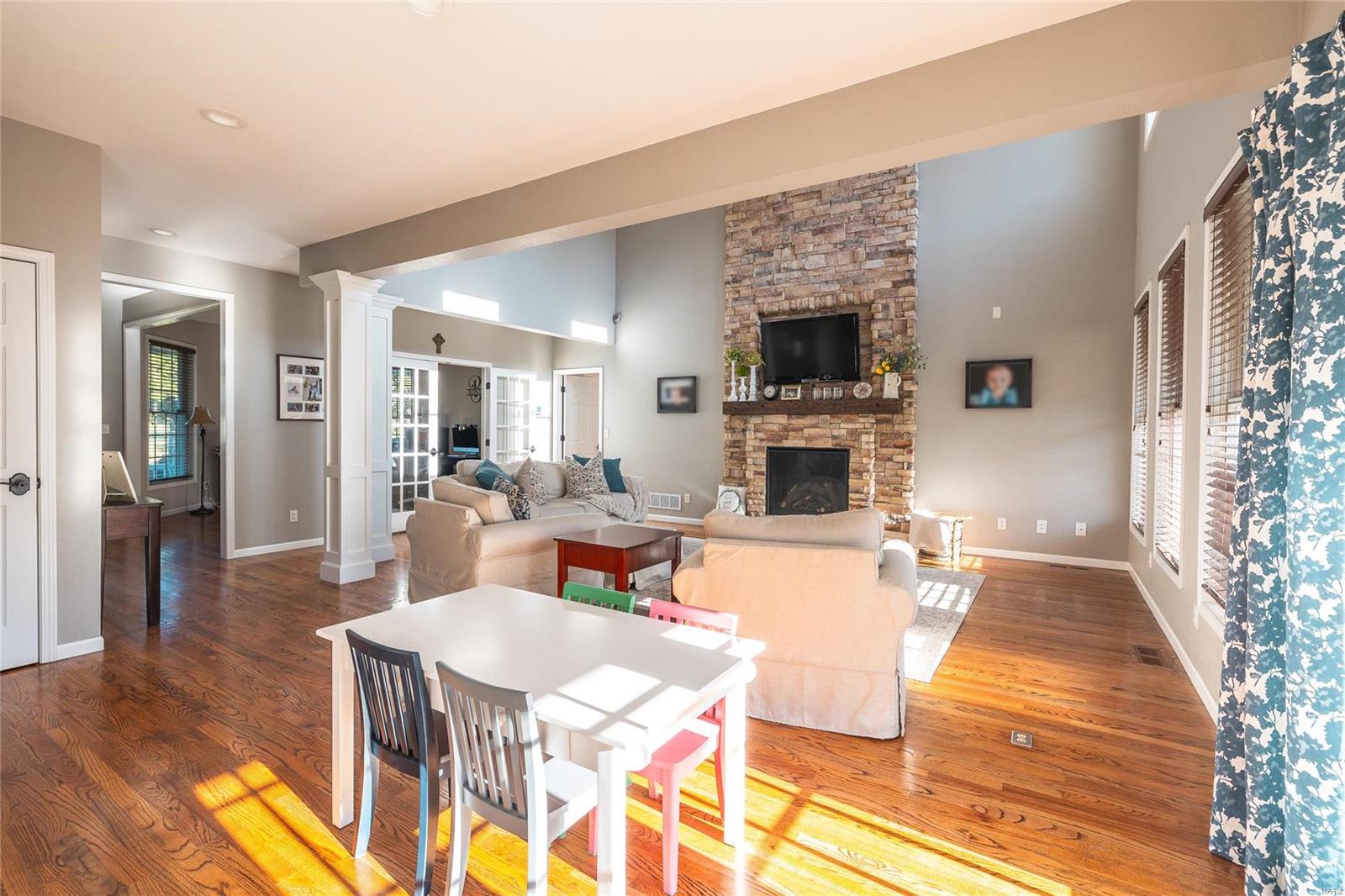 10289 Cedar Ridge Drive
