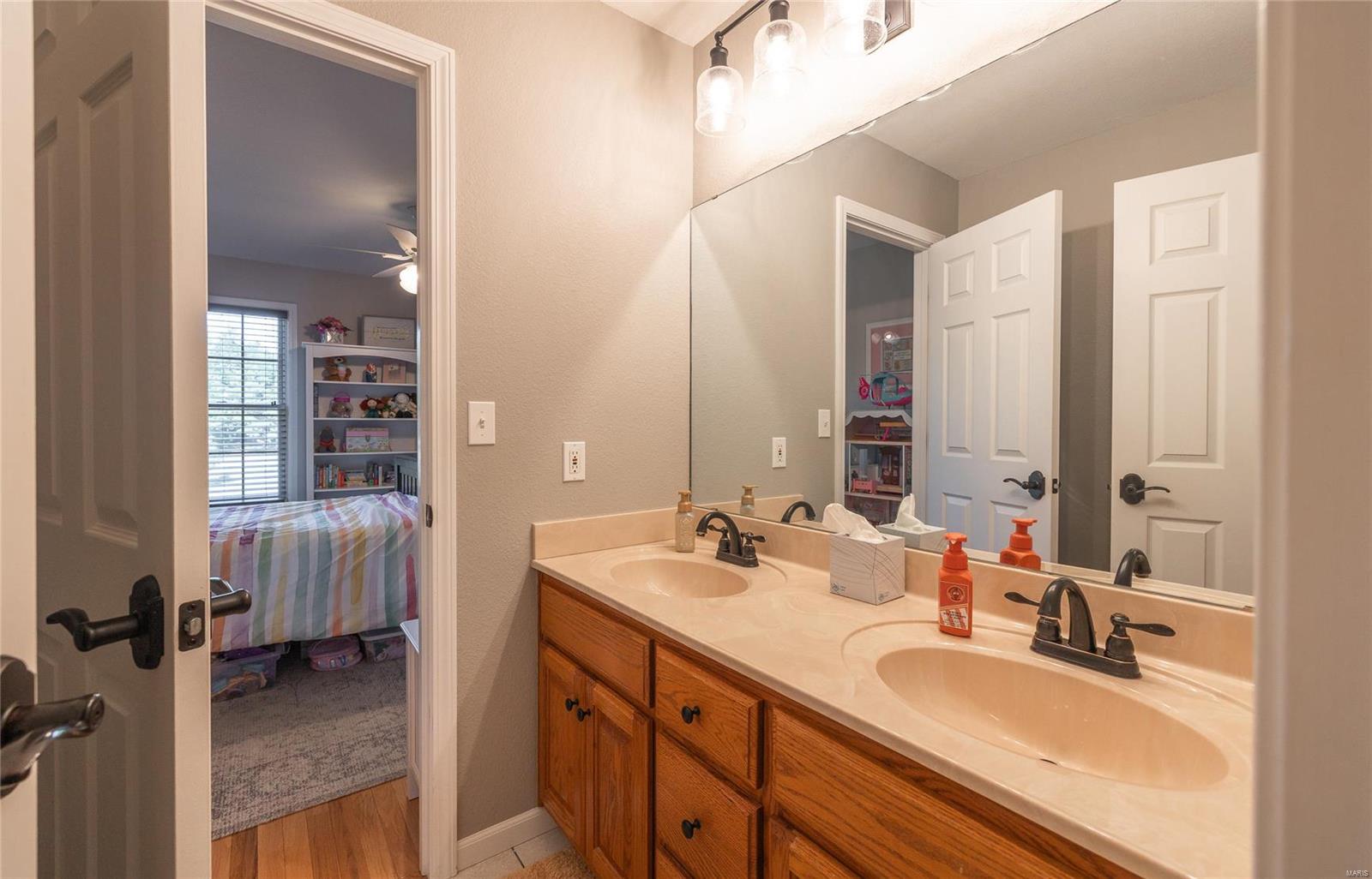 10289 Cedar Ridge Drive