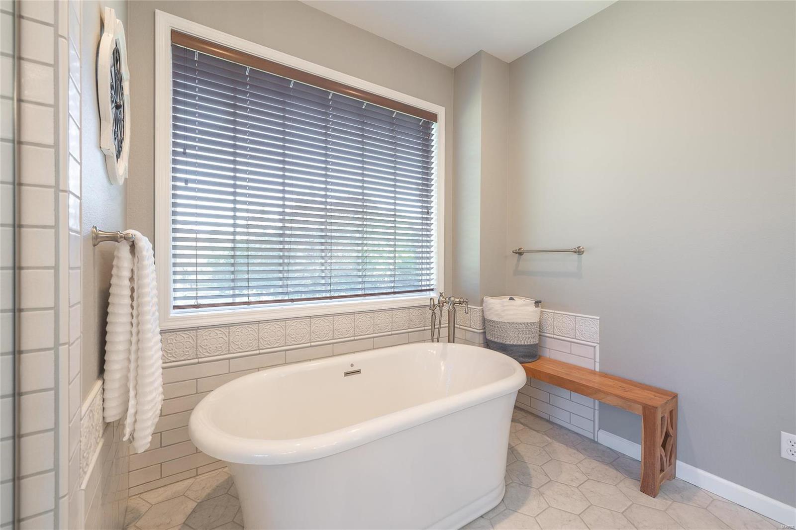 10289 Cedar Ridge Drive