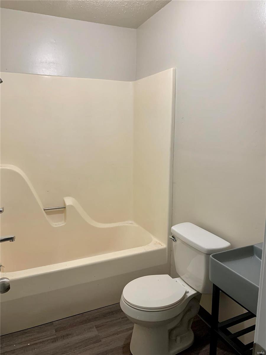 1107 Strobach Street Unit: 1-4