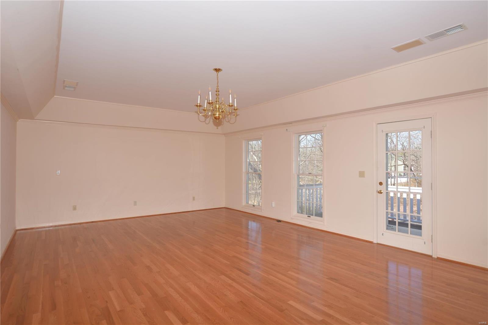 821 Oak Knoll Road