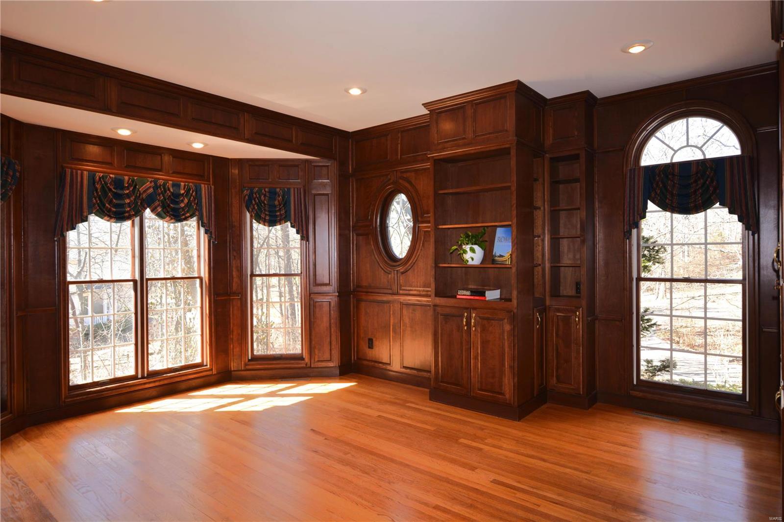 821 Oak Knoll Road
