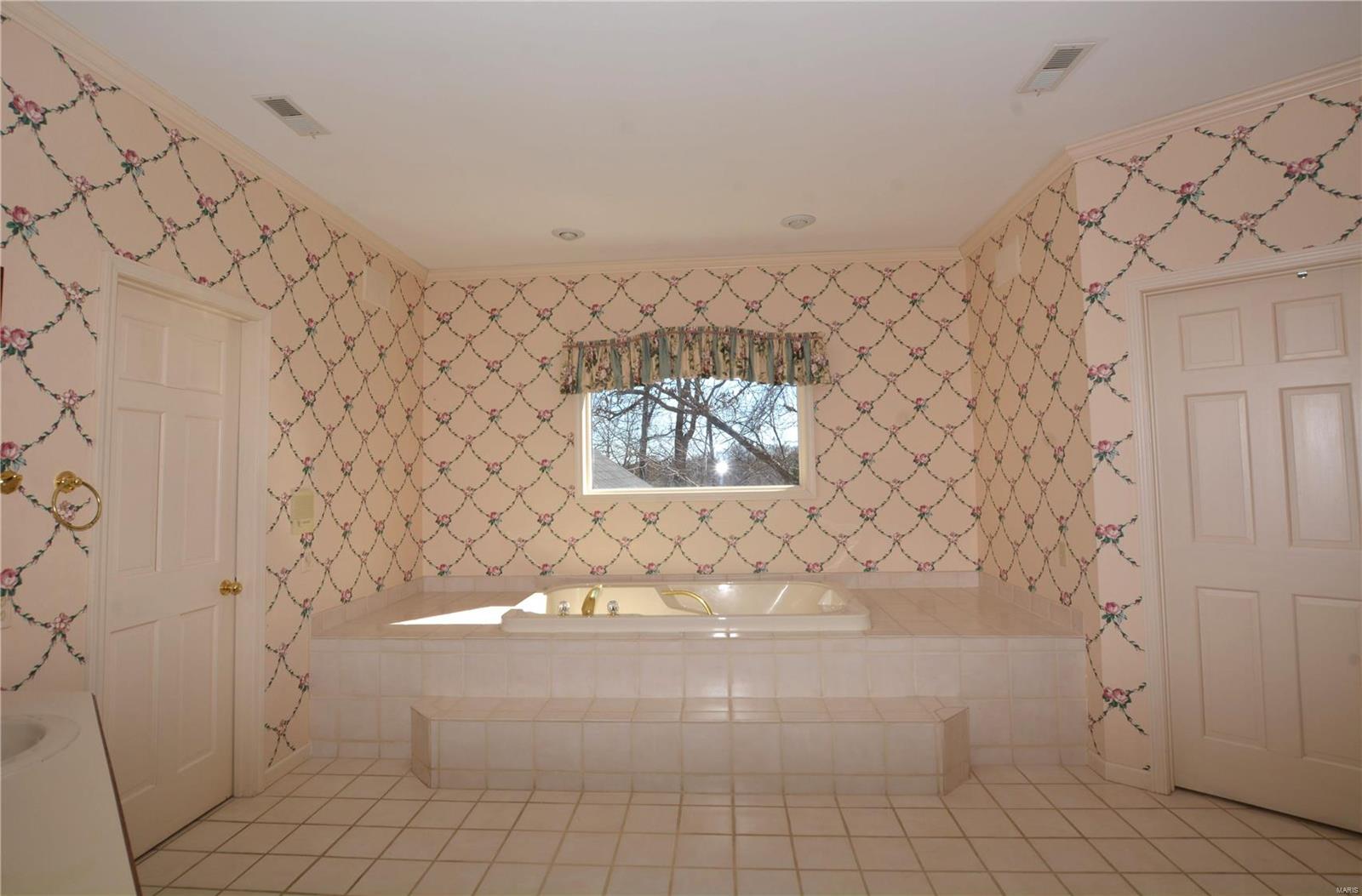 821 Oak Knoll Road