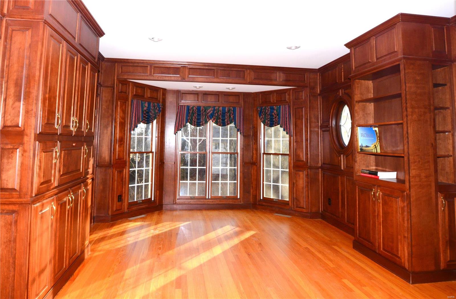 821 Oak Knoll Road