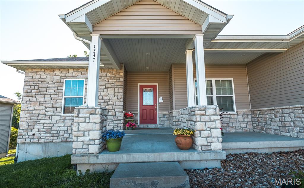 1347 Thomas Drive