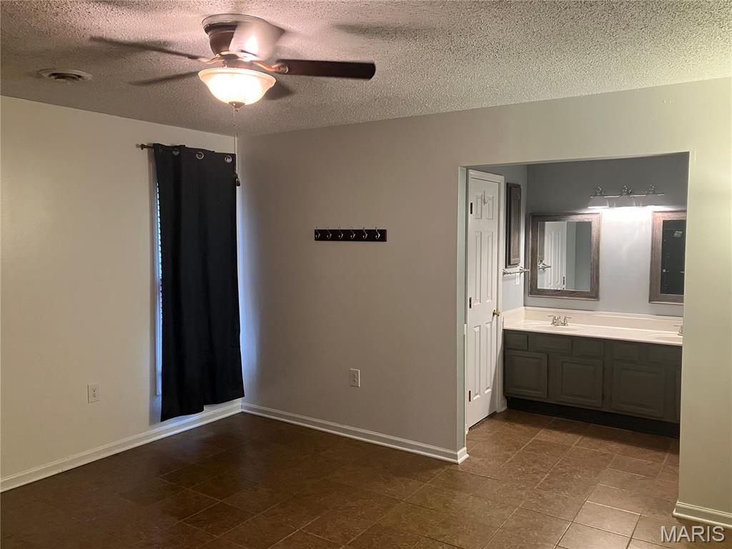 303 Greenbriar