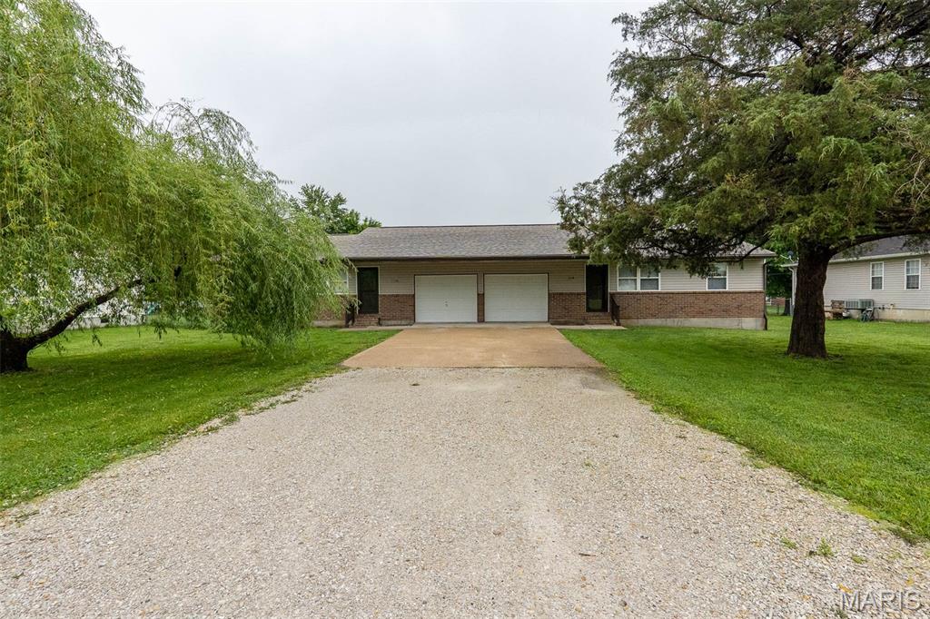 1134-1136 Amanda St