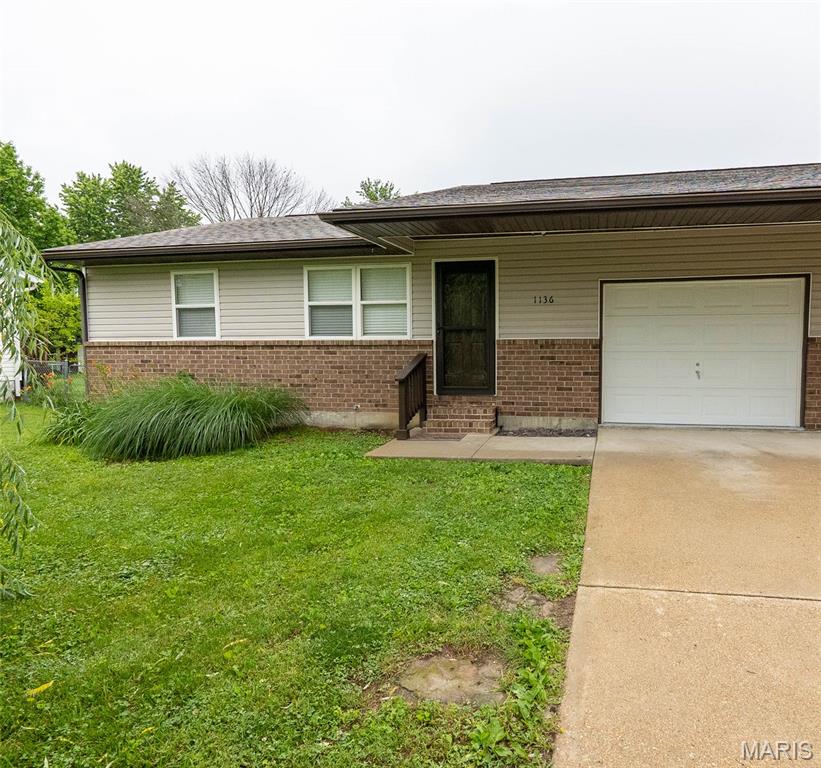 1134-1136 Amanda St