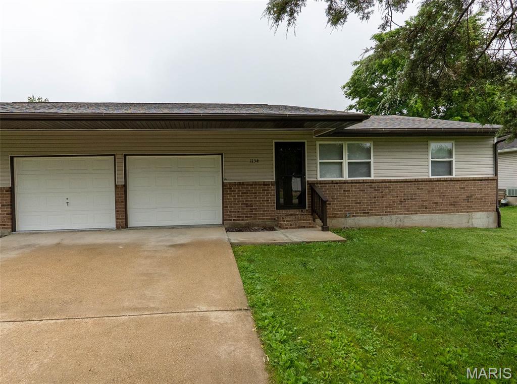 1134-1136 Amanda St