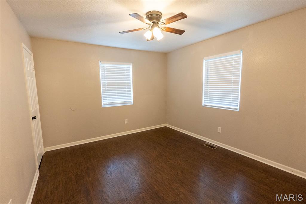 1134-1136 Amanda St