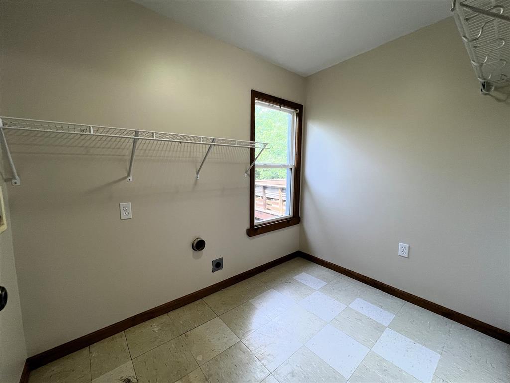 15296 County Road 1050