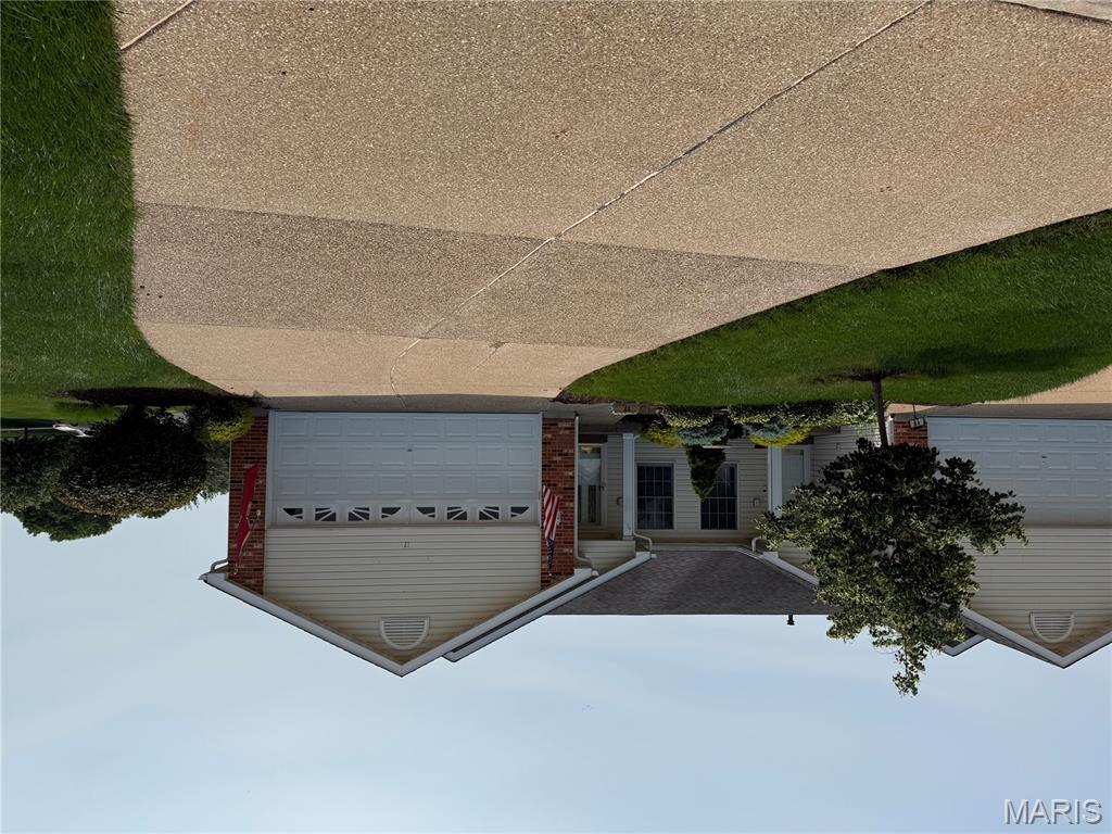 17 Battersea Court Unit: 6B