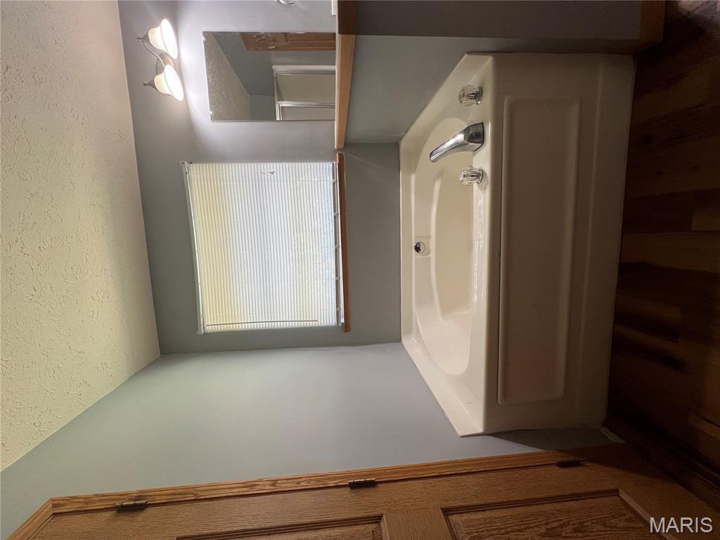 11010 County Road 8170