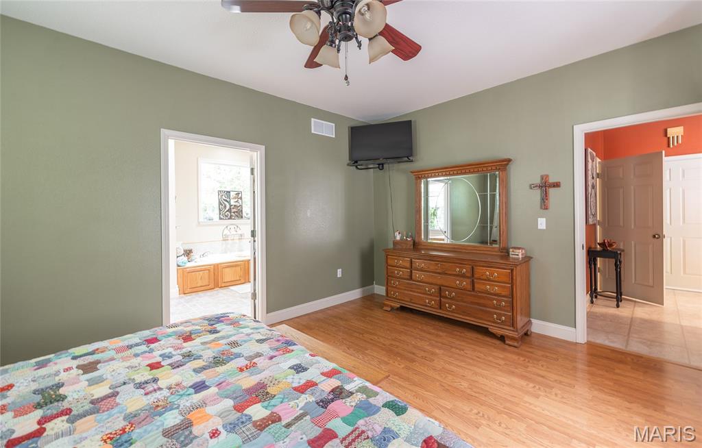 15021 County Road 1050