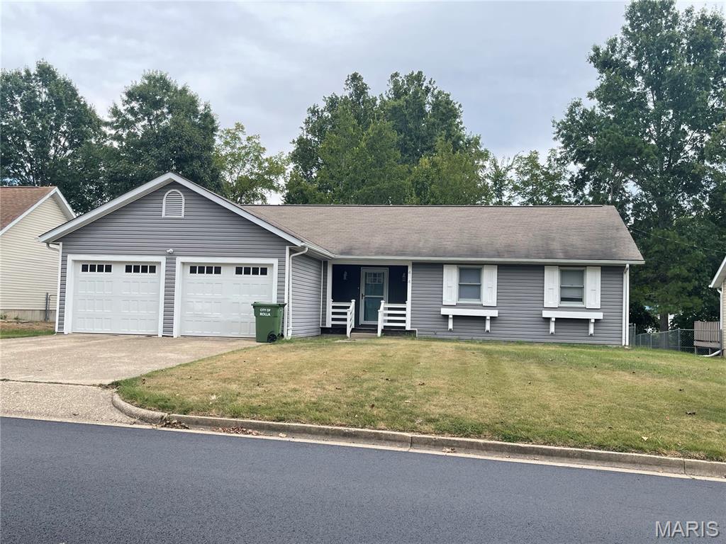 404 Greentree Road