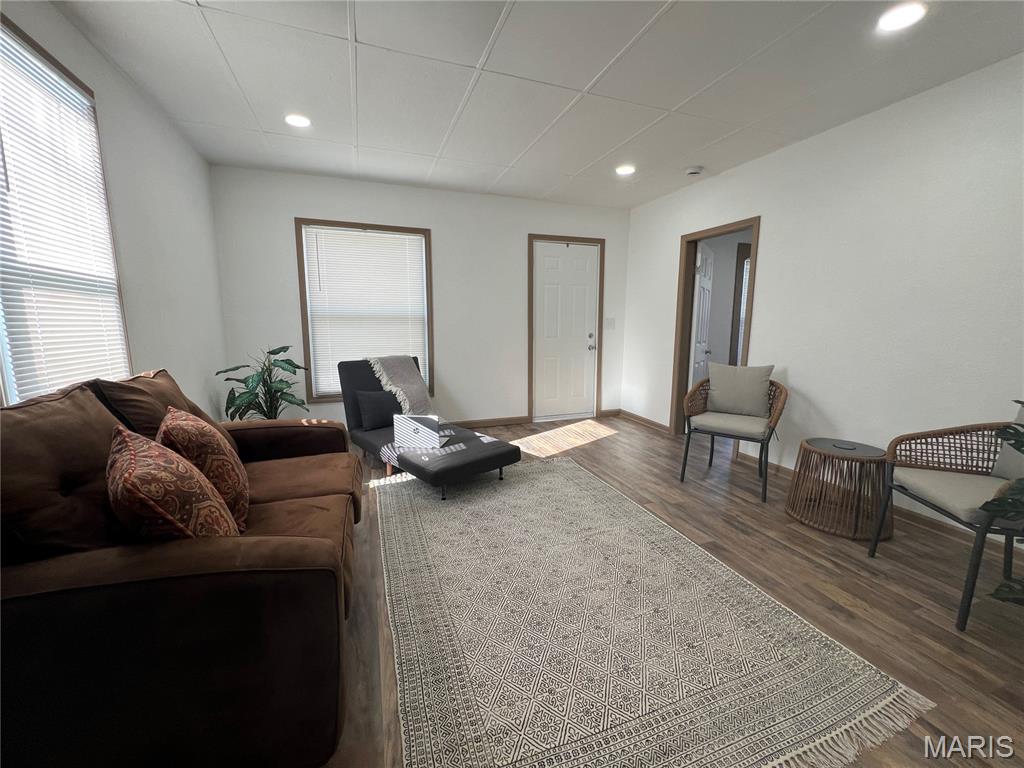 100 N Walnut Street