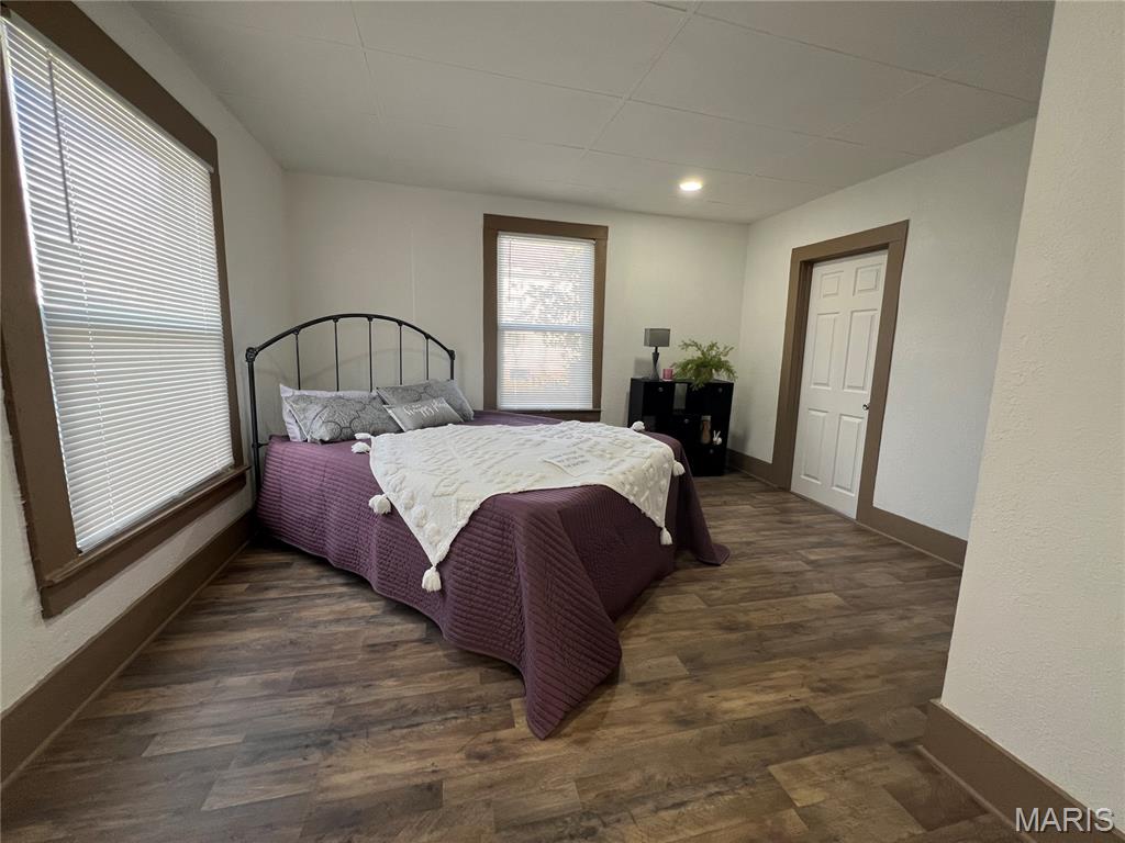 100 N Walnut Street