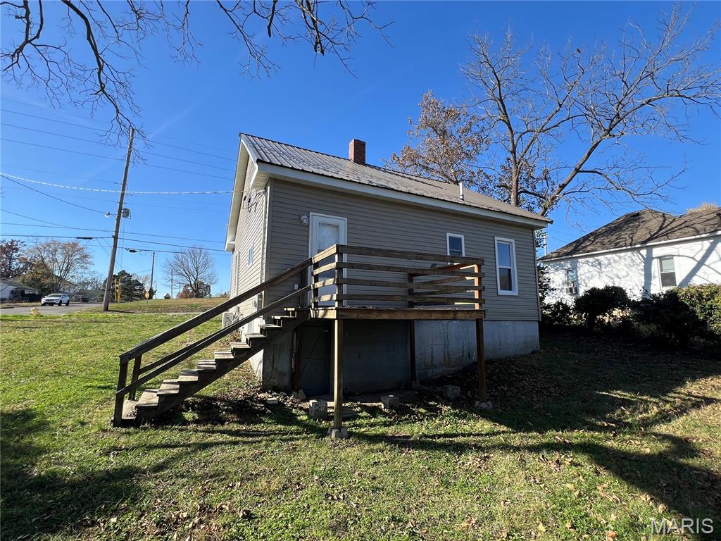 100 N Walnut Street