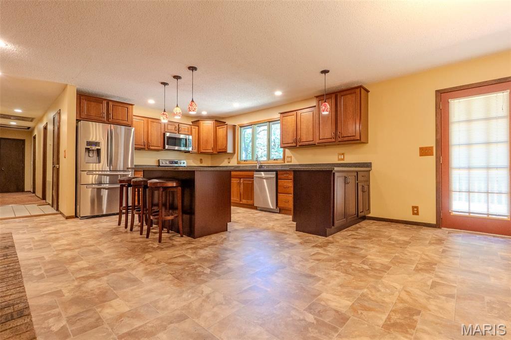 10235 County Road 3070