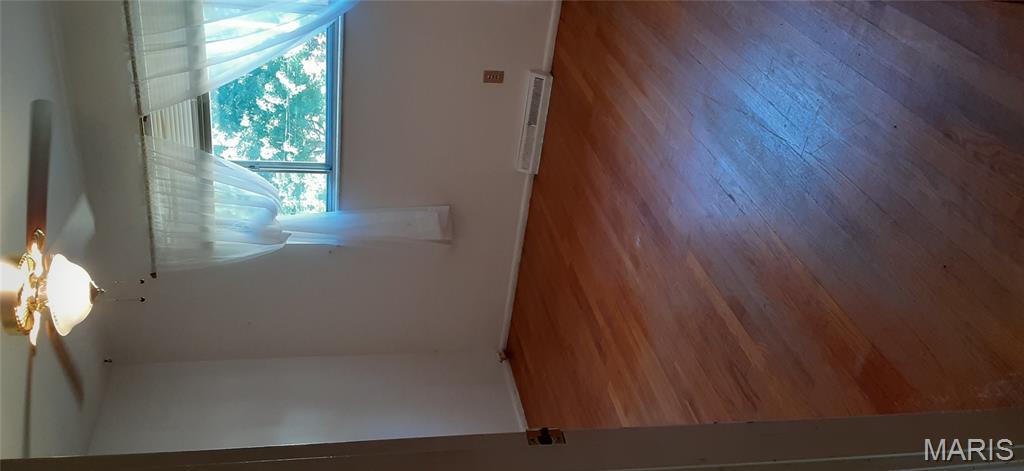 76 Delores Dr