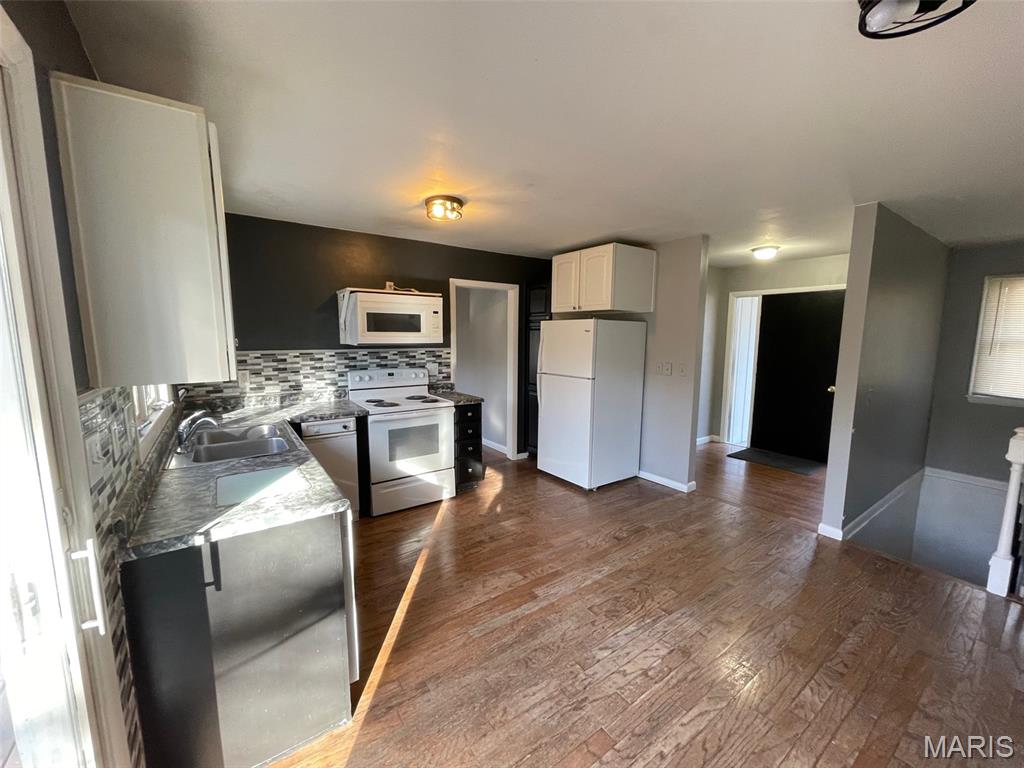 812 Cedar Hill Court