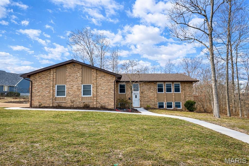 654 Holmes Lane