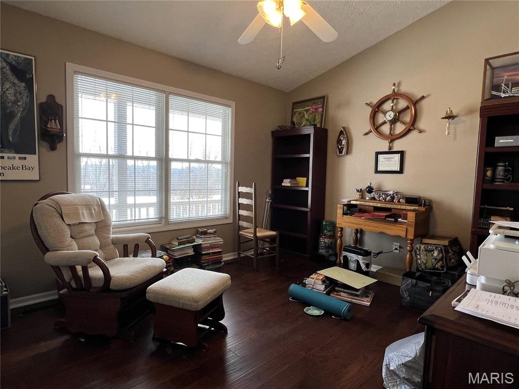 1221 Casey Lane