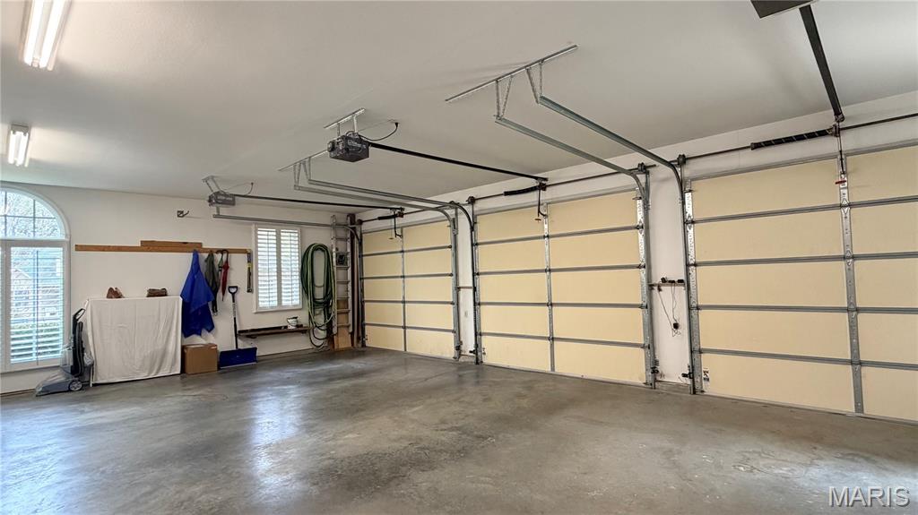 11942 Cedar Side Circle