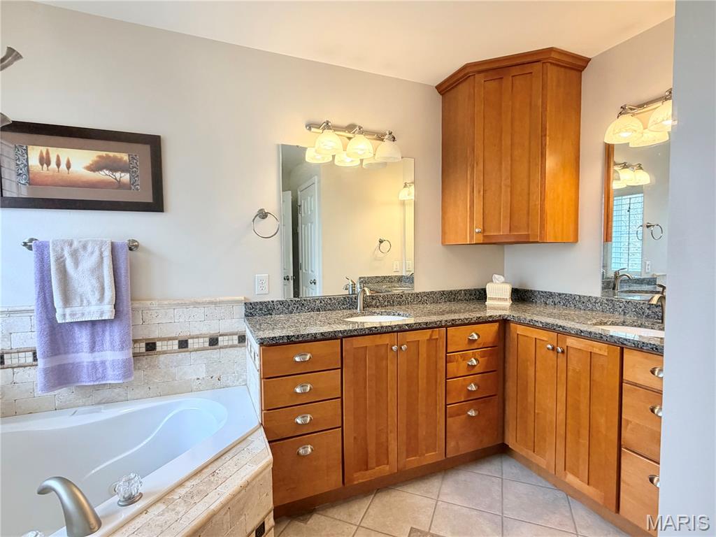 11942 Cedar Side Circle