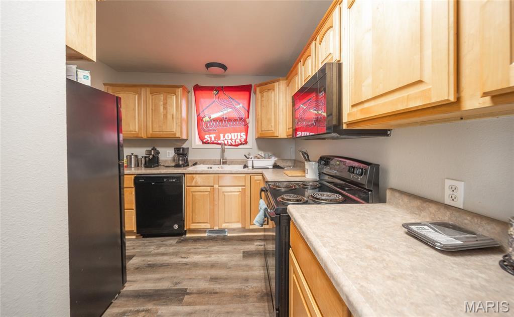 10582 County Road 3060