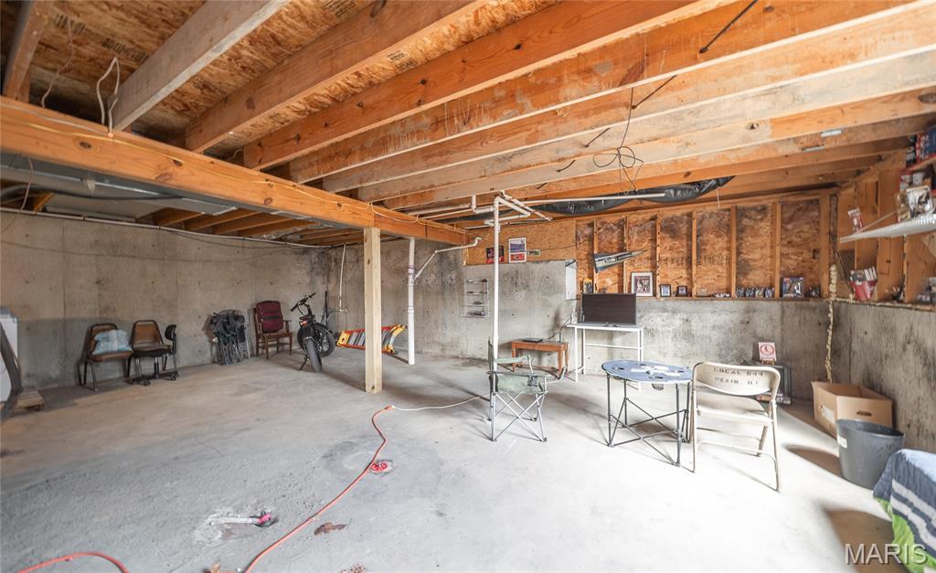 10582 County Road 3060