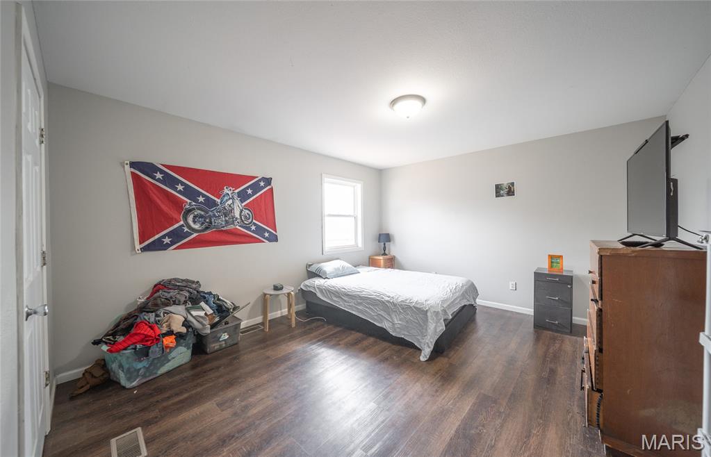 10582 County Road 3060