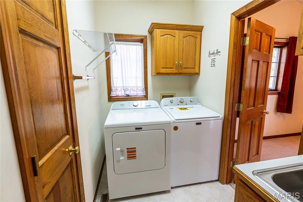900 Country Lane
