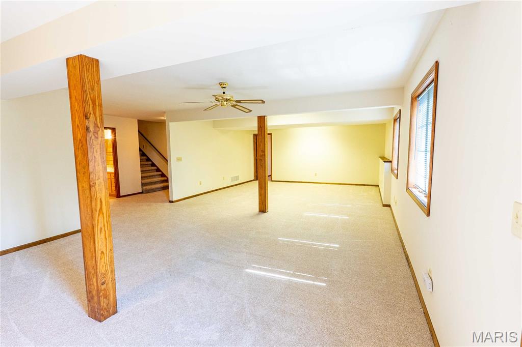 900 Country Lane