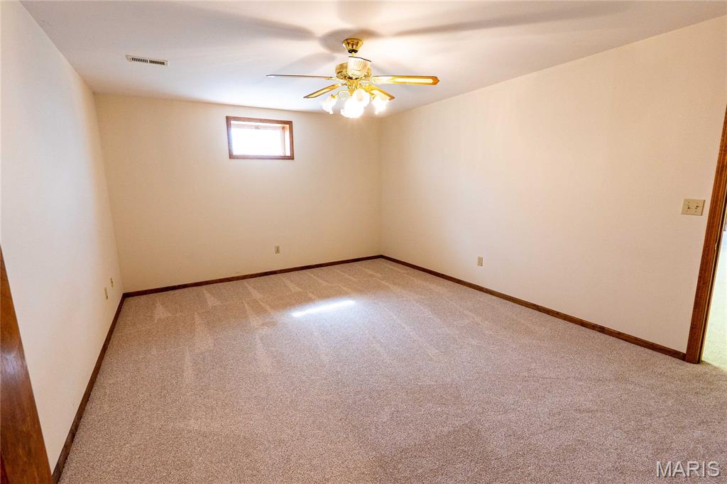 900 Country Lane