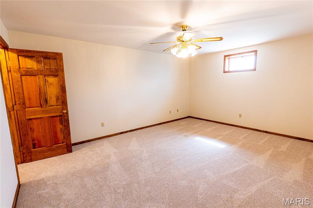 900 Country Lane