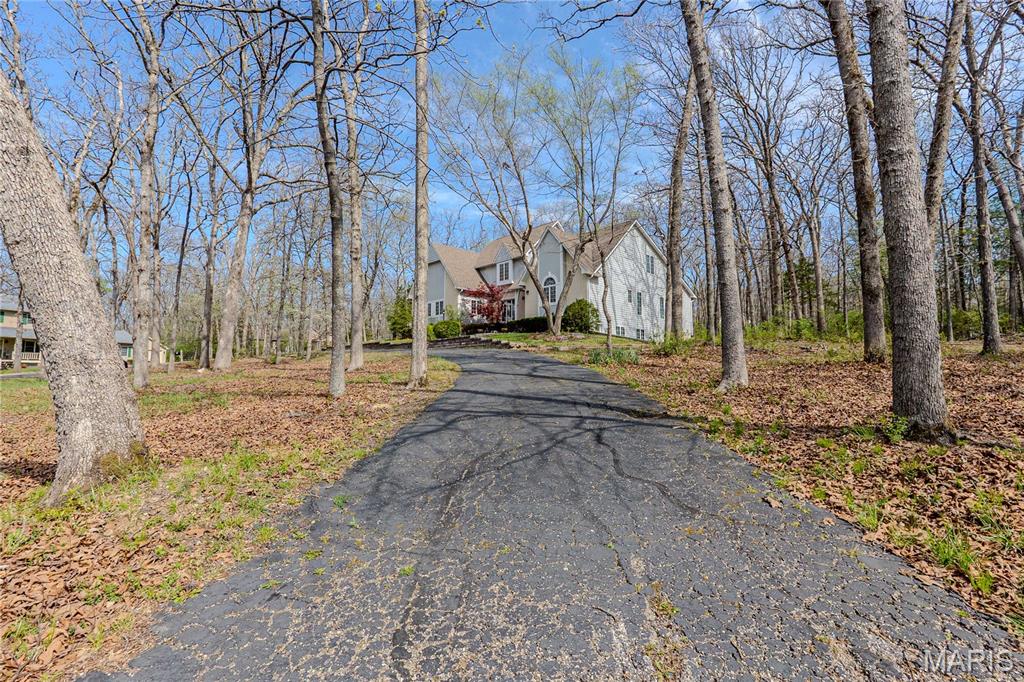 900 Country Lane