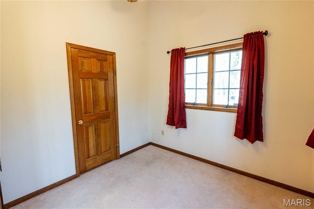 900 Country Lane