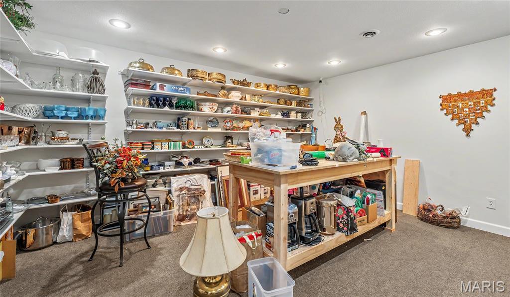 822 Oak Knoll