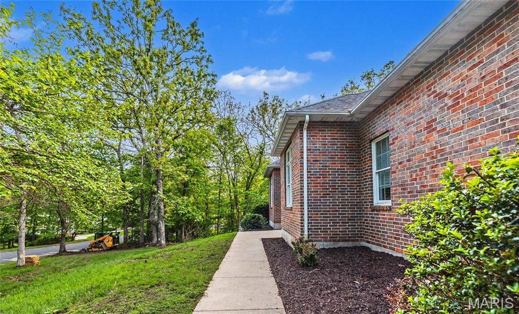 822 Oak Knoll