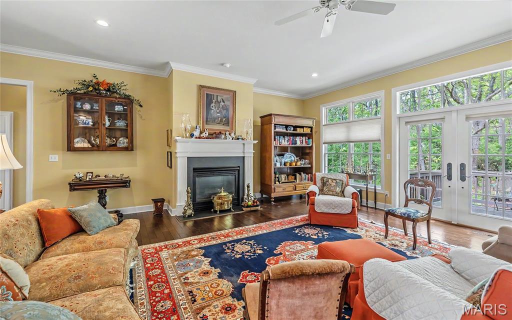 822 Oak Knoll