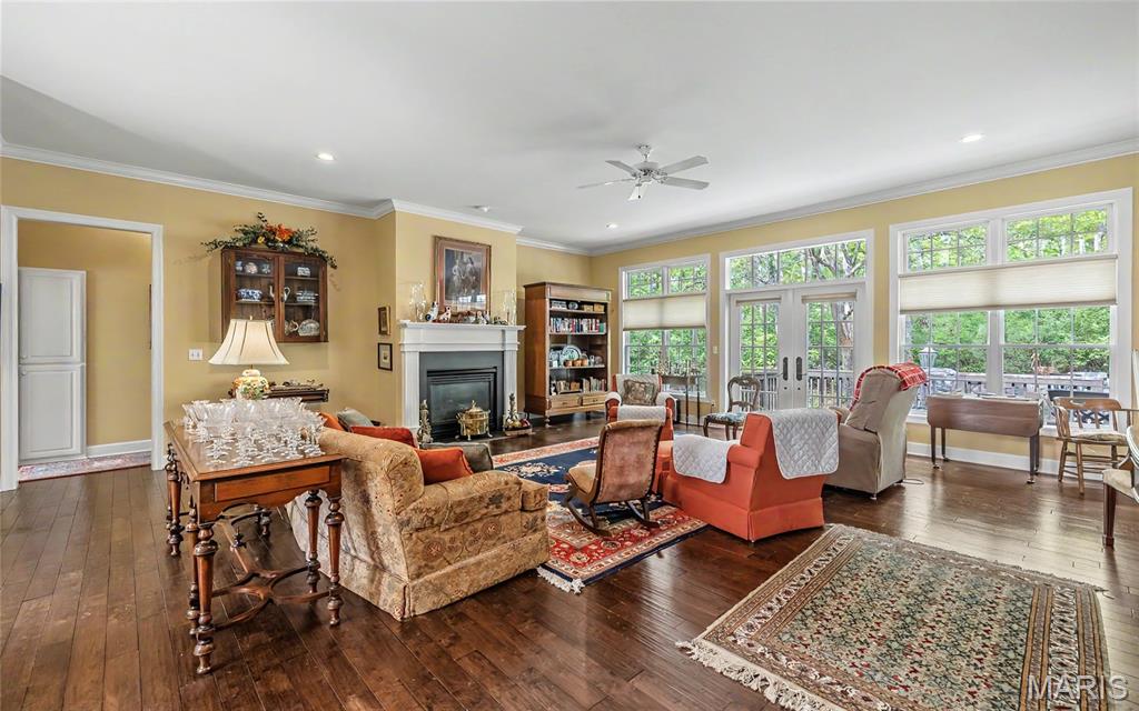 822 Oak Knoll